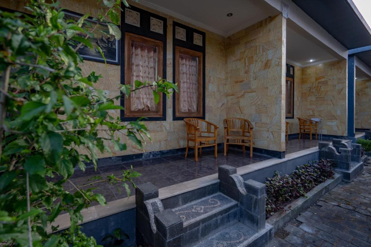 Villa Amari By Wizzela Batumadeg Dış mekan fotoğraf